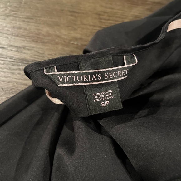 Victoria Secret Intimates Size Small - Picture 2 of 4